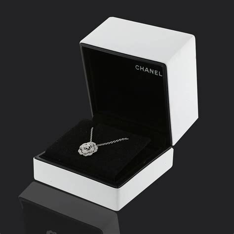 Chanel collier homme